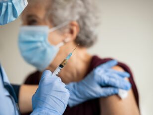 La vaccination des plus de 75 ans débute ce lundi 209